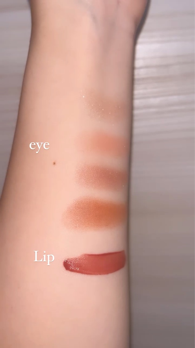 ホリデー アディクション　サイレント ウィッシュⅡ /ADDICTION/メイクアップキットを使ったクチコミ（2枚目）