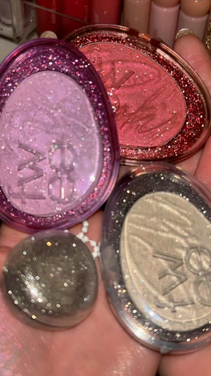 フィー グリッツストーンハイライター/fwee/パウダーハイライトの人気ショート動画