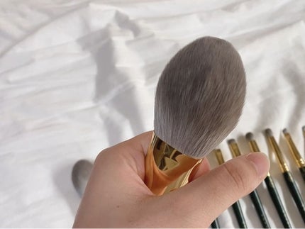 ROWNYEON 緑姫シリーズ メイクブラシ13本セット 化粧ポーチ付き/Rownyeon/メイクブラシを使ったクチコミ(3枚目)