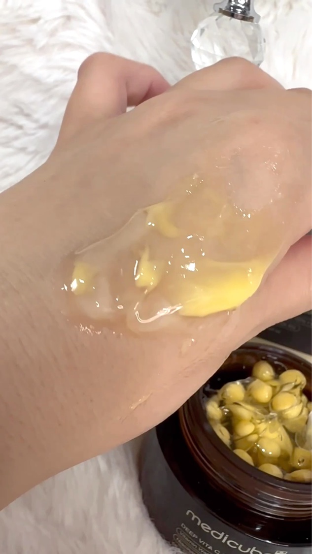 ディープビタCカプセルクリーム/MEDICUBE/フェイスクリームを使ったクチコミ（3枚目）