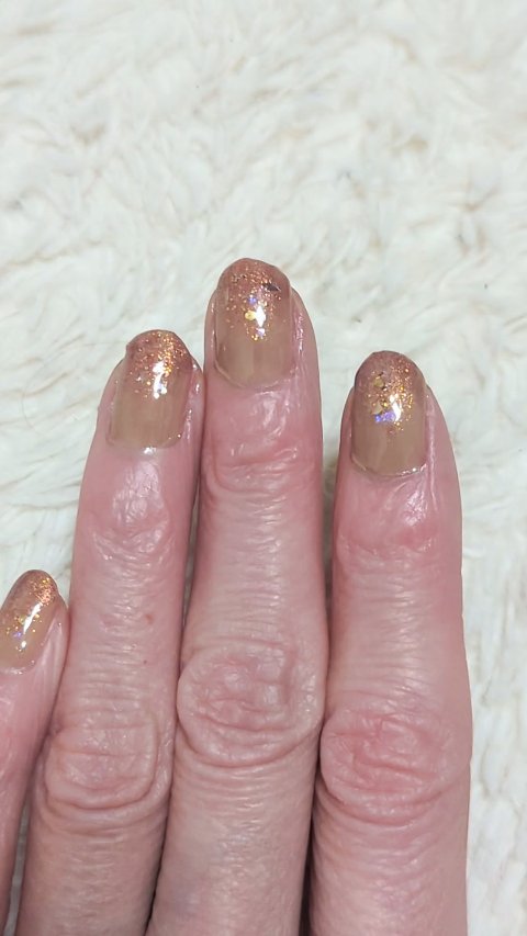 エムプティジャパン ネイルポリッシュ/Mpetit Japan/マニキュアの動画クチコミ1つ目