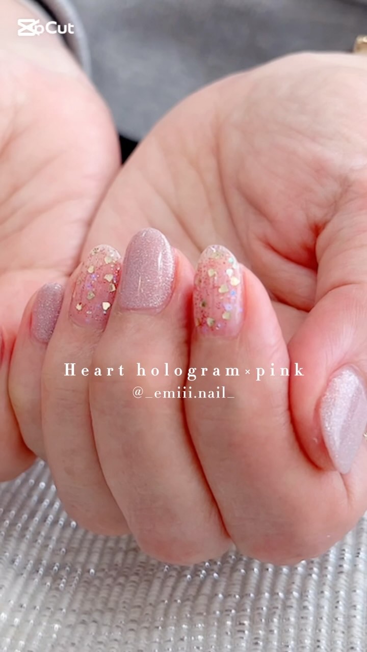 #成城ネイル,#大人上品ネイル,#大人可愛いネイル,#ホログラムネイル,#ピンクネイル,#抜け感ネイルのネイルデザイン