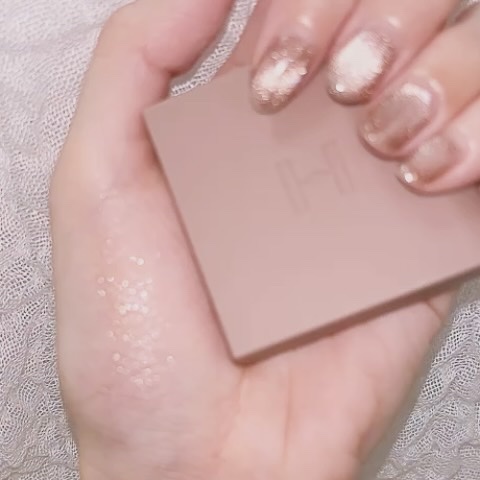 ニューデップスアイシャドウ/hince/単色アイシャドウを使ったクチコミ（2枚目）