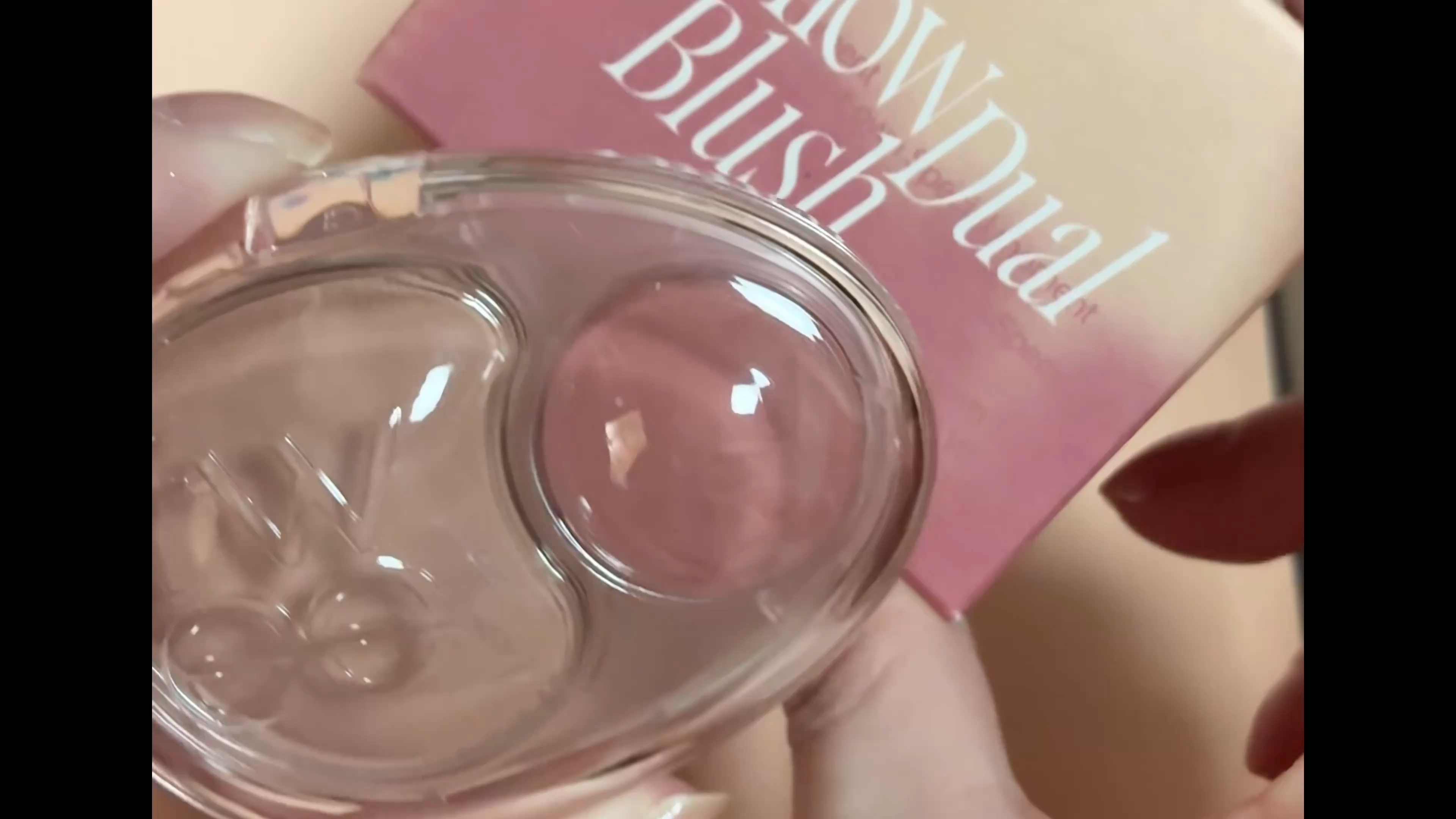 デュアルチークメロウ/fwee/ジェル・クリームチークの人気ショート動画