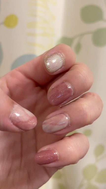 ジェルネイル(ライト対応)/セリア/ジェルネイルの人気ショート動画