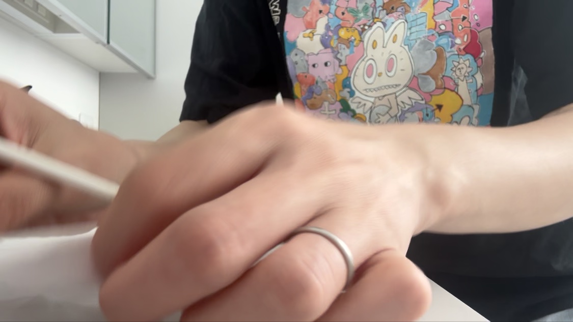 メイクブラシクリーナーシート/セリア/その他化粧小物の動画クチコミ1つ目