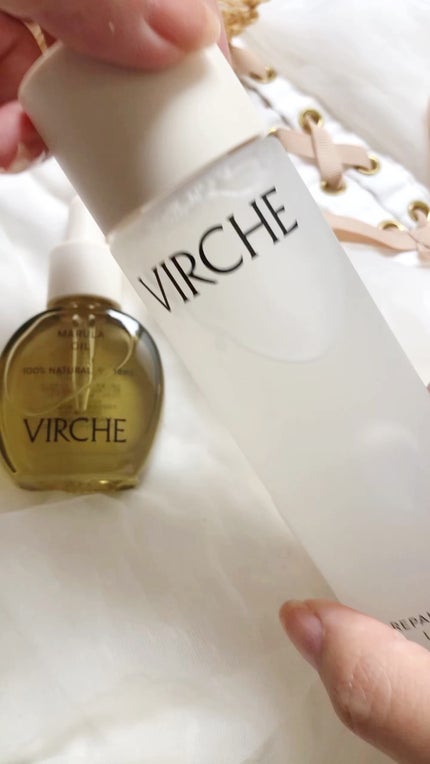 ヴァーチェ リペアモイストローションのクチコミ「とろみのあるローション
すっとなじんでしっとりとするような使用感
オイルとの併用でさらにい.....」(1枚目)