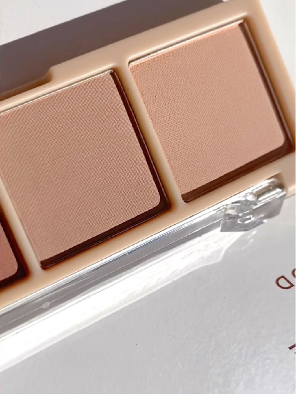 ムードイットパレット/lilybyred/マルチパレットの動画クチコミ1つ目