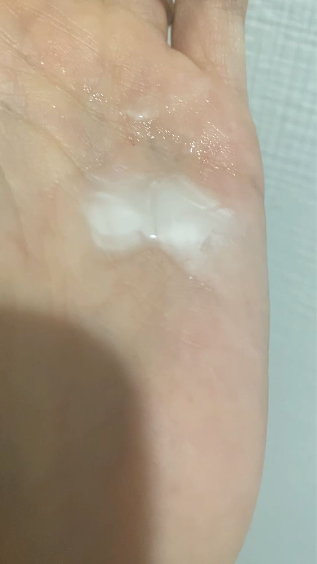 レディ トゥ クレンズ クリーム イン ジェル/GIVENCHY/洗顔フォームの動画クチコミ1つ目