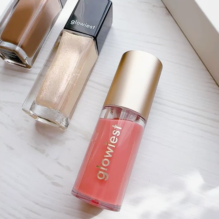 Sophisticated Glow Eye Shadow/glowiest/リキッドアイシャドウを使ったクチコミ（2枚目）