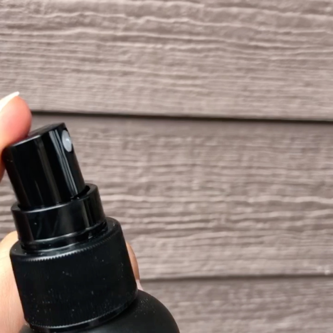 ティーツリーウォーター/ラッシュ/ミスト状化粧水の動画クチコミ2つ目