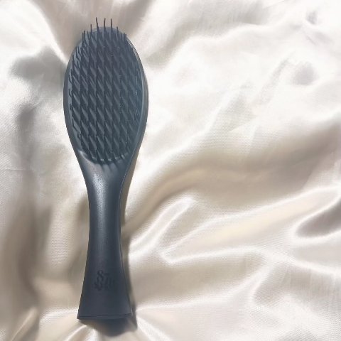 87saku ハナサク デタングリングブラシ/87saku/ヘアブラシを使ったクチコミ（2枚目）