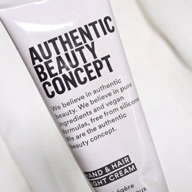 ハンド＆ヘア ライトセラム 29g/AUTHENTIC BEAUTY CONCEPT/ハンドクリームを使ったクチコミ（3枚目）