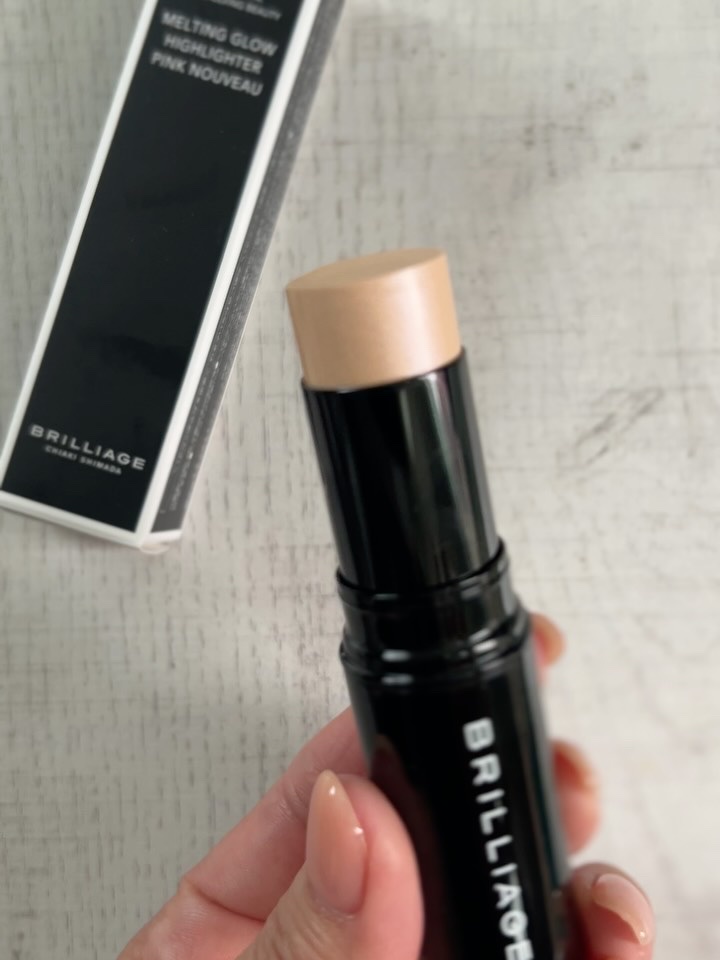 メルティング グロウ ハイライター /ブリリアージュ/スティックハイライトを使ったクチコミ（2枚目）