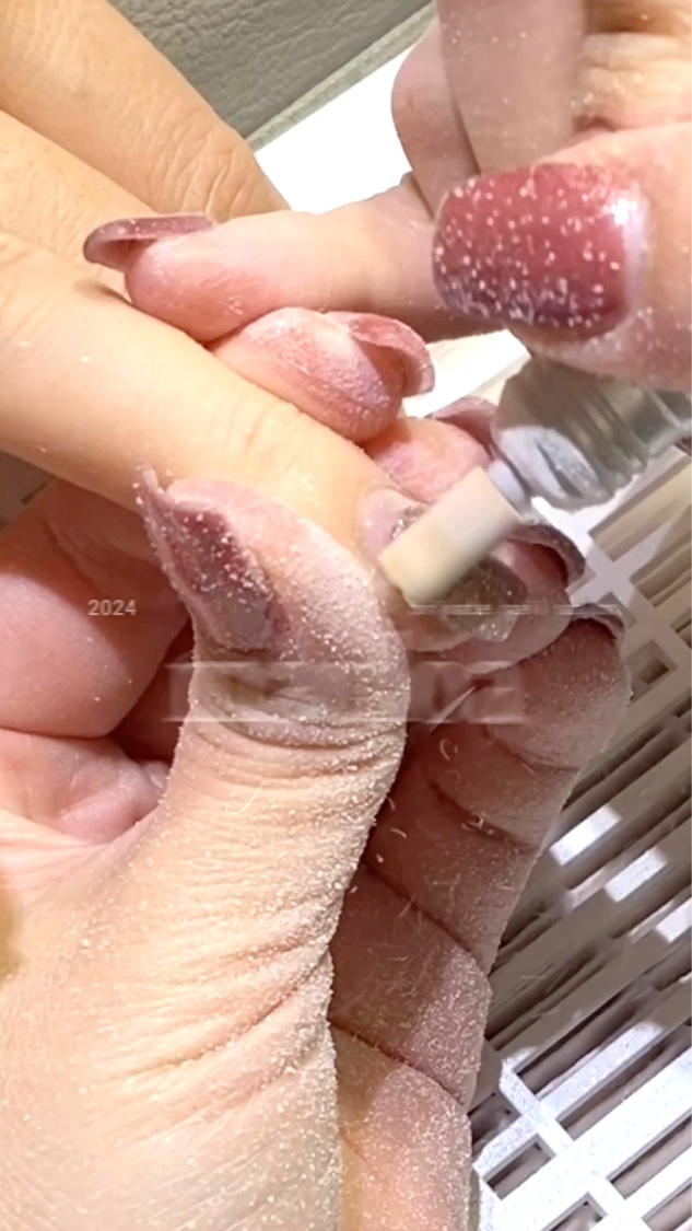 #フレンチネイル,#ネイル,#アートネイル,#春ネイル,#ミラーアートネイル,#白フレンチネイル,#ベビーピンクネイル,#ピンクネイル,#ミラーネイル,#手書きアートネイル,#刺繍ネイル,#ミラーネイル,#シルバーアクセネイル,#春ネイル,#天王寺ネイルのネイルデザイン