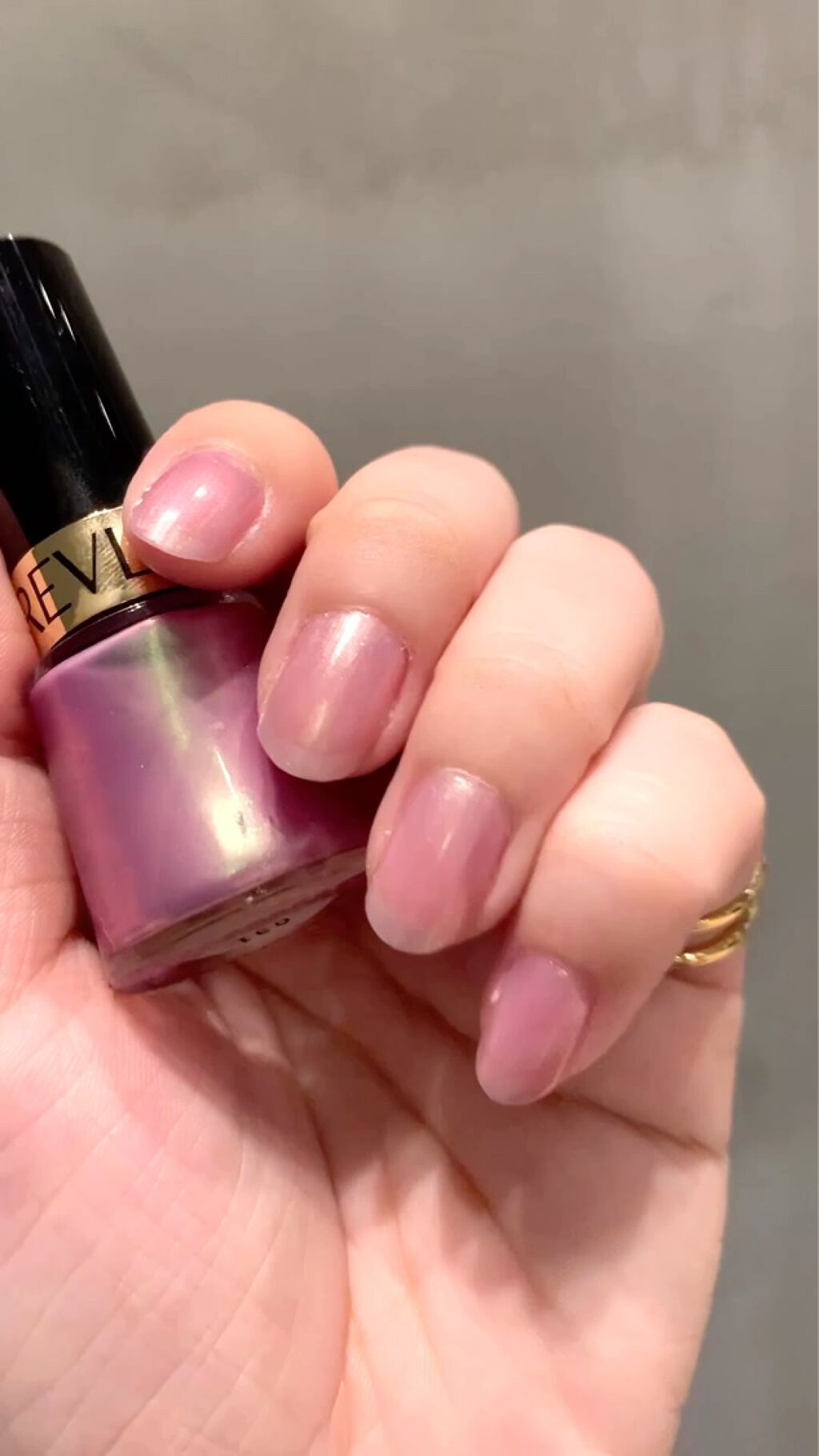 ネイル エナメル/REVLON/マニキュアの動画クチコミ2つ目