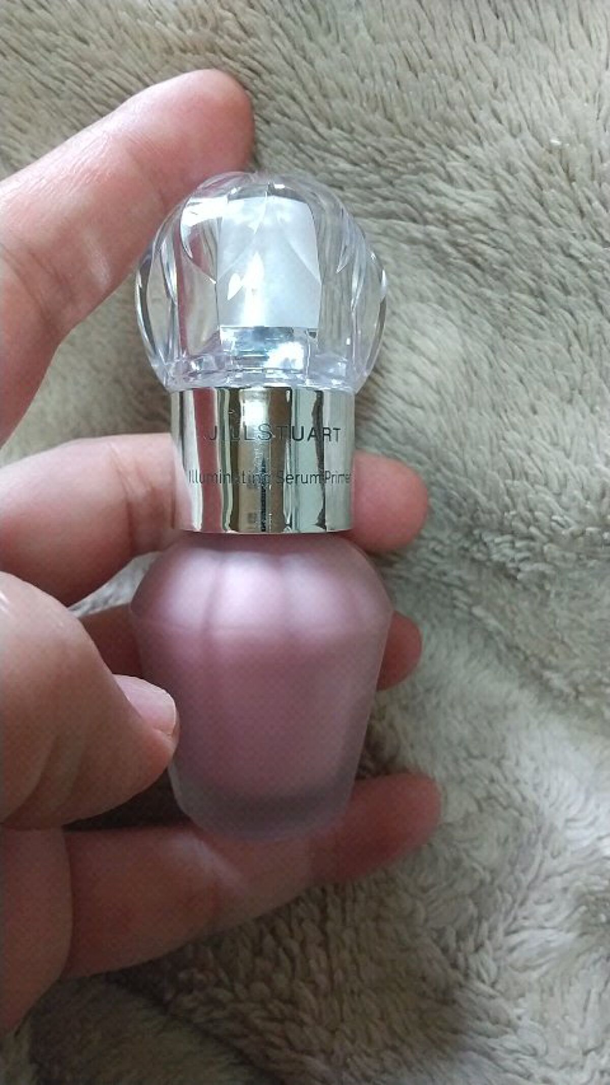 イルミネイティング セラムプライマー ミニ/JILL STUART/化粧下地の動画クチコミ3つ目