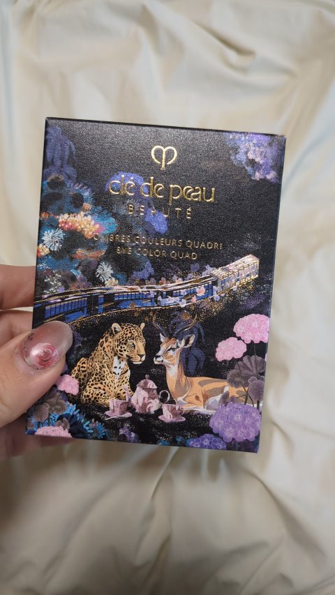 オンブルクルールクアドリ／クレ・ド・ポー ボーテのショート動画を