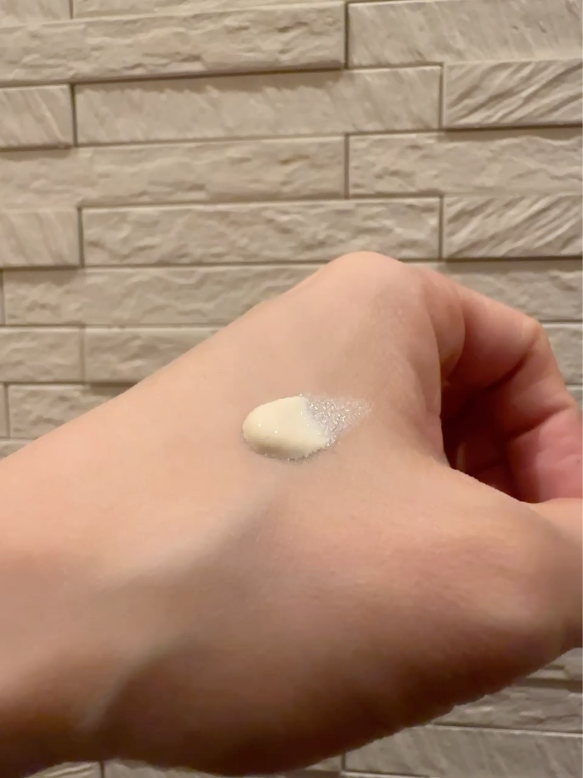 インテンシブ セラム ラディアンス プライマー/BOBBI BROWN/化粧下地を使ったクチコミ（2枚目）