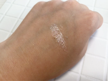 アーバンパールセーション スパークルアイシャドウ/KLAVUU/単色アイシャドウを使ったクチコミ（3枚目）