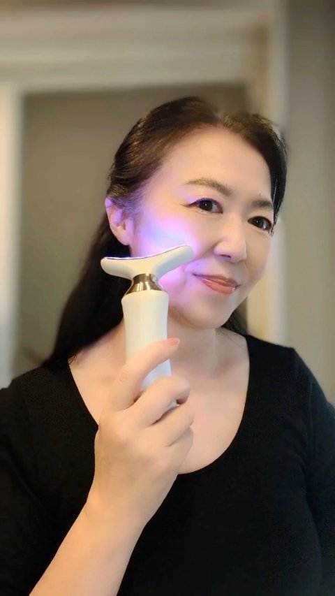 リフト美顔器/ANLAN/美顔器・マッサージの動画クチコミ3つ目