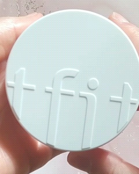 前回 、TFITトランスルーセント
セットフィニッシングパウダー
を紹介させていただきました✨

動画では実際に使用している
様子や仕上がりを紹介します。

パウダーの粒子は細かくサラサラ
で、お試しした05ベビーピンクは
明るめな色味でし