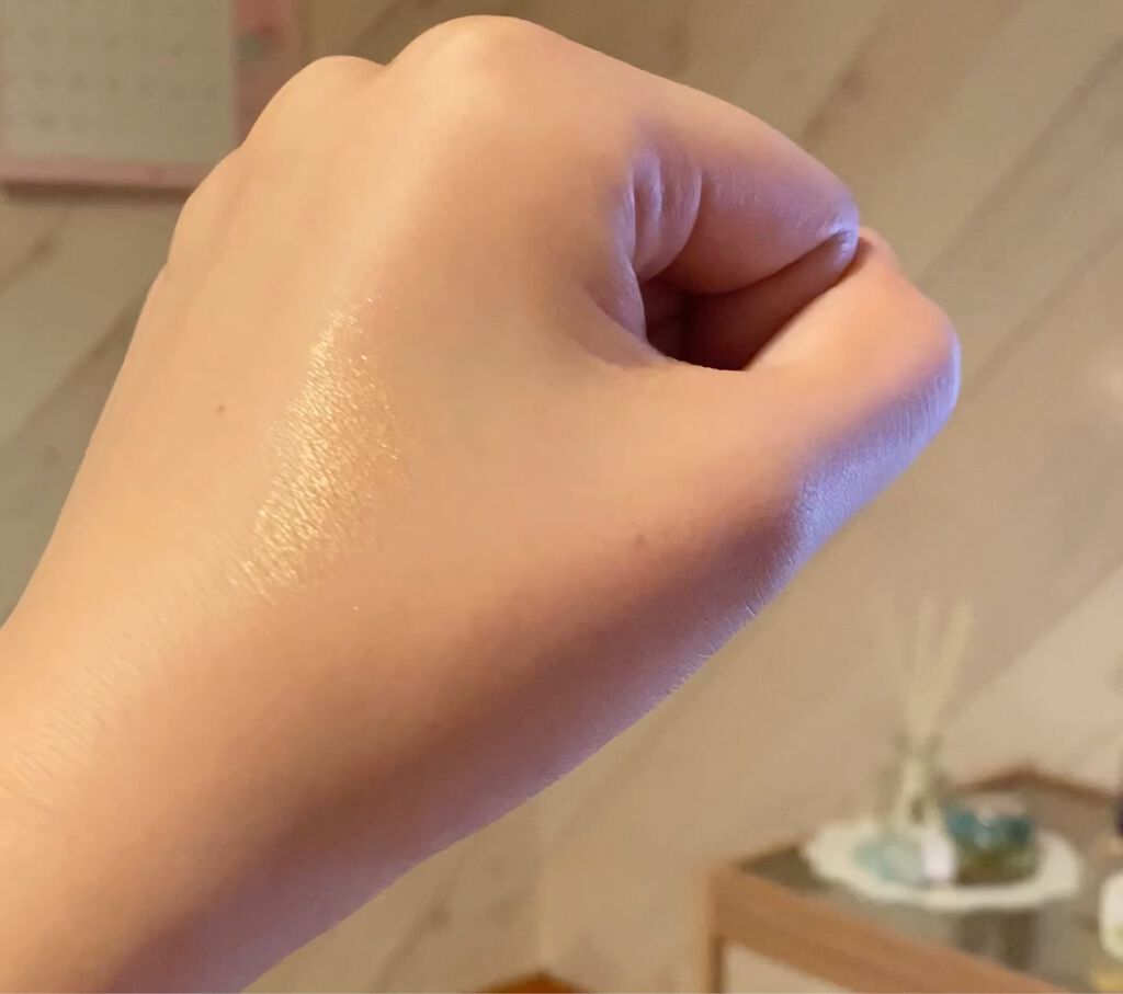 ペルル ドゥ ルミエール /CHANEL/パウダーハイライトの動画クチコミ5つ目