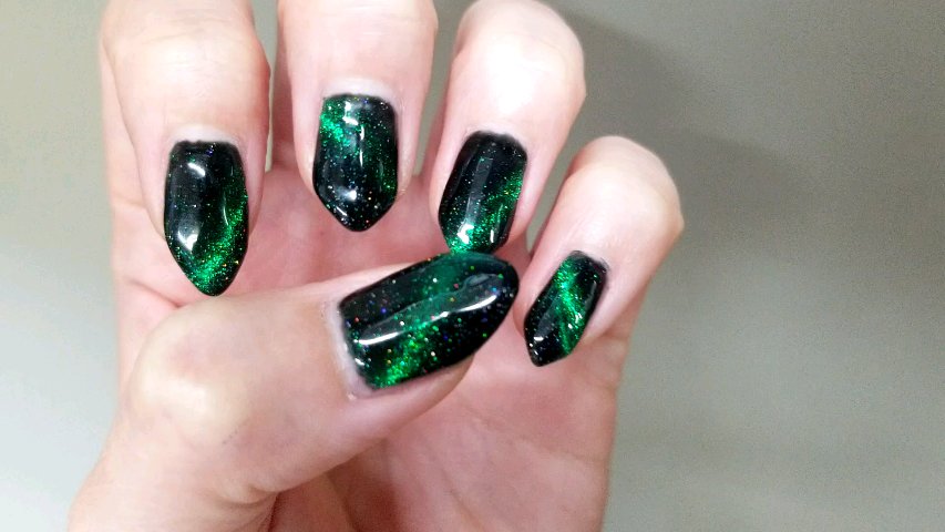 ジェルネイル/セリア/ジェルネイルの動画クチコミ4つ目