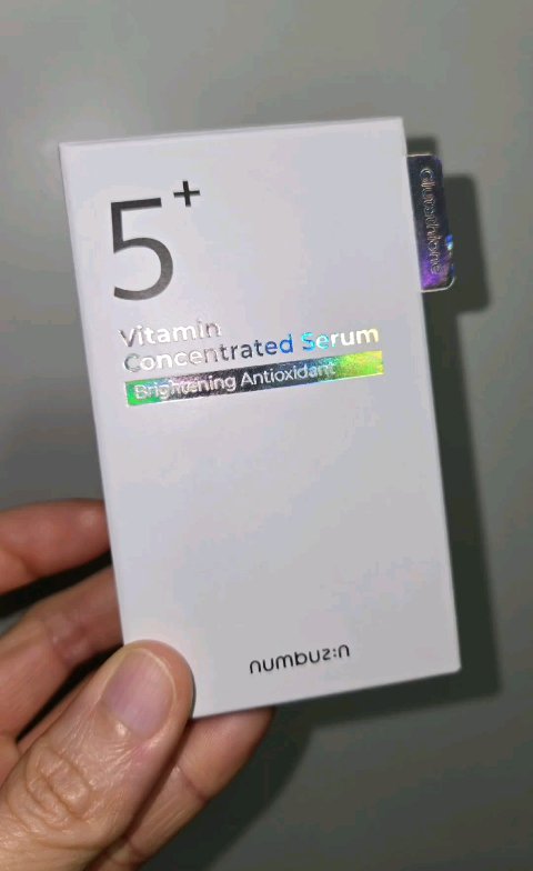 5番 白玉グルタチオンＣ美容液/numbuzin/美容液の人気ショート動画