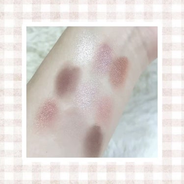 UR GLAM　BLOOMING EYE COLOR PALETTE/U R GLAM/アイシャドウパレットを使ったクチコミ（4枚目）