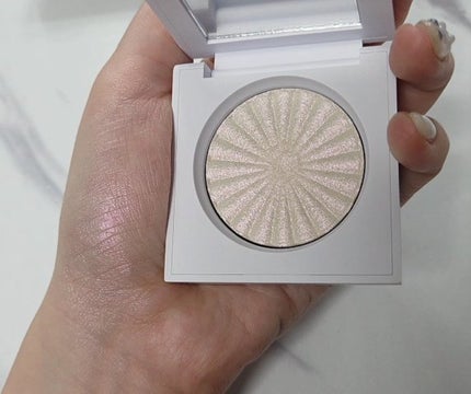 OFRA mini Highlighter/Ofra Cosmetics/パウダーハイライトを使ったクチコミ(4枚目)