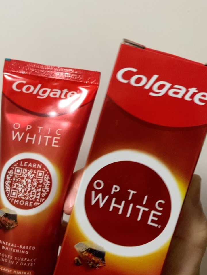 コルゲート オプティックホワイト/colgate/歯磨き粉を使ったクチコミ（2枚目）