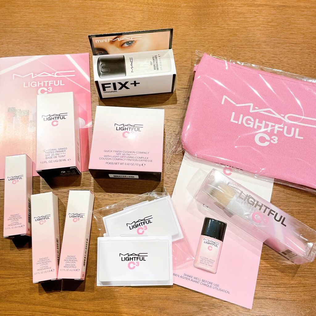 ライトフル C３ クイック フィニッシュ クッション コンパクト/M・A・C/クッションファンデーションの動画クチコミ1つ目