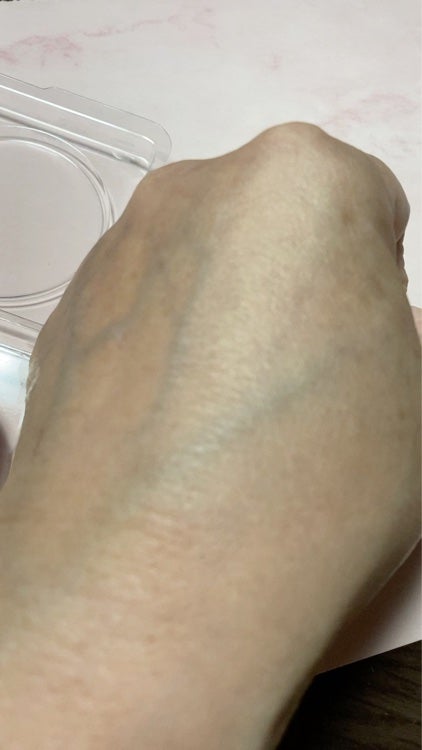 UVクリアフェイスパウダー/CEZANNE/プレストパウダーを使ったクチコミ(3枚目)