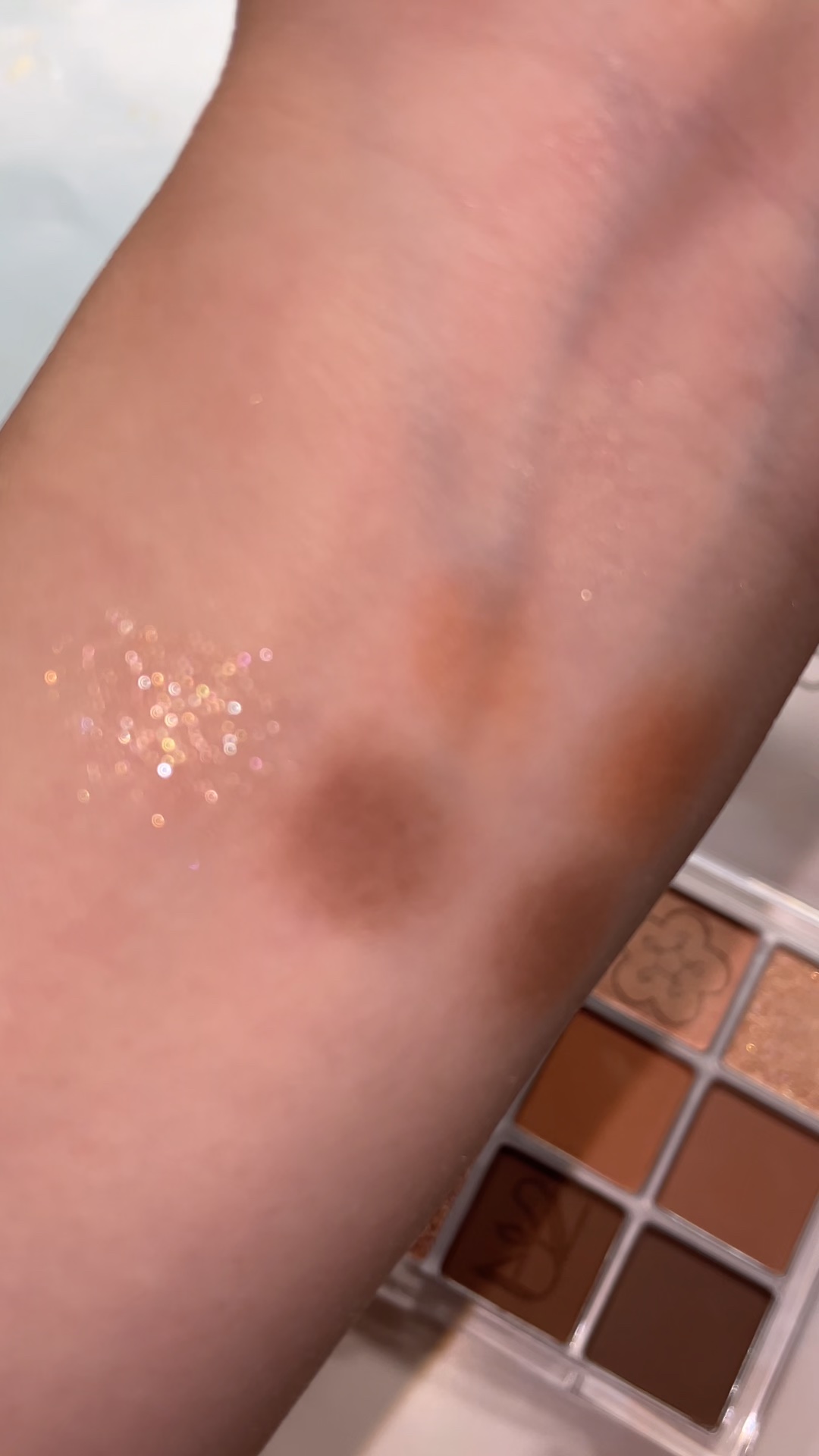 カラーライズスターリーアイズ/S2ND/アイシャドウパレットの人気ショート動画