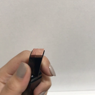 トーンオントーンアイシャドウ/MAYBELLINE NEW YORK/スティックアイシャドウの動画クチコミ1つ目