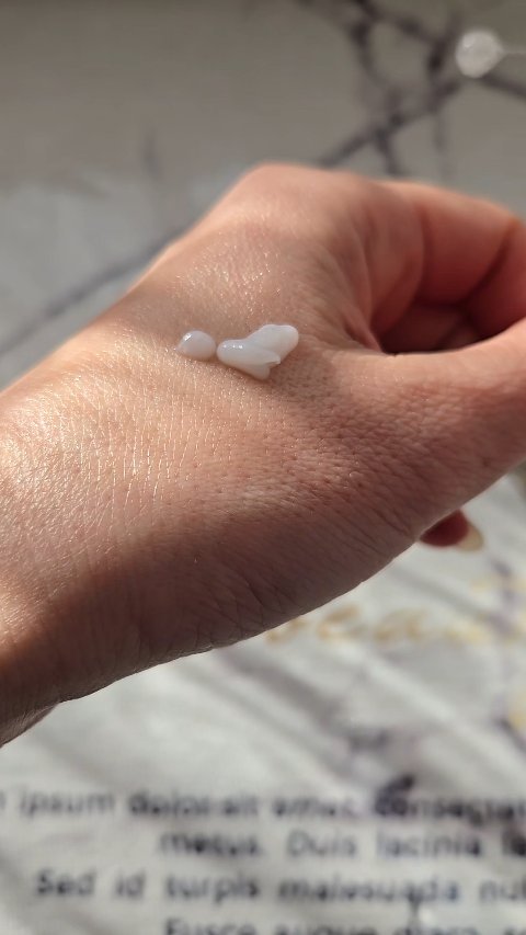 リリエラ　モイスチャーミルク/ピコモンテ/乳液の動画クチコミ1つ目