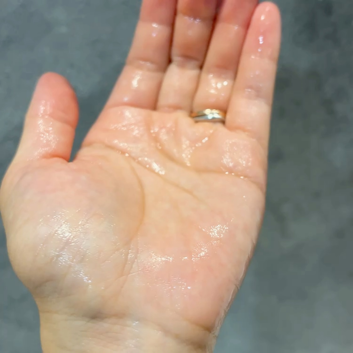 クリーム化粧水/matsukiyo/化粧水の動画クチコミ1つ目