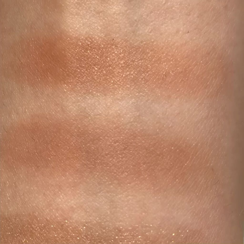 セルヴォーク ヴォランタリー アイズ/Celvoke/単色アイシャドウの動画クチコミ1つ目