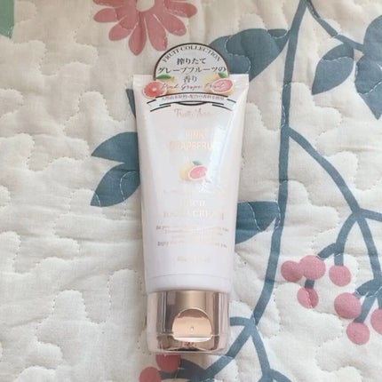 フレグランスリッチハンドクリーム(ピンクグレープフルーツ)/フェルナンダ/ハンドクリームを使ったクチコミ(1枚目)