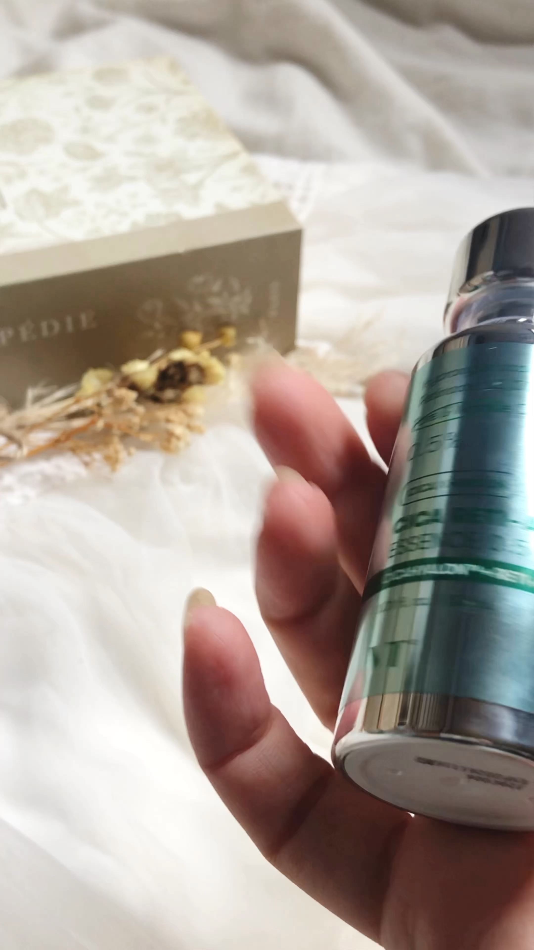 シカレチA エッセンス0.5/VT/美容液の人気ショート動画