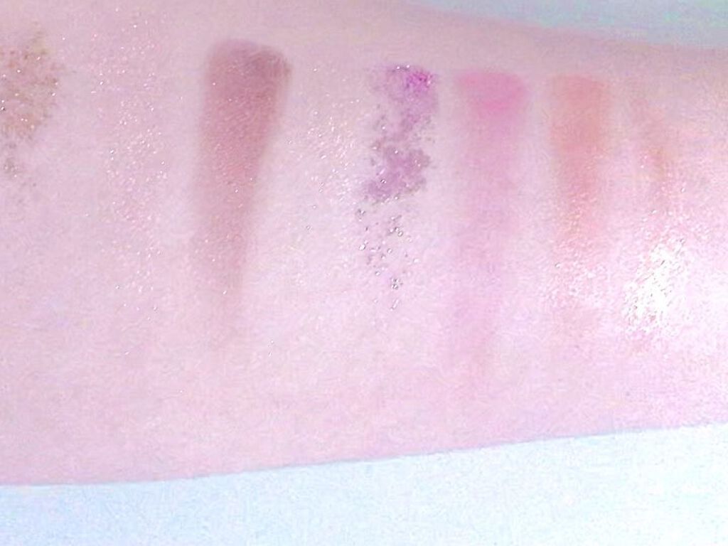 and us ウィンターコフレパレット/3COINS/メイクアップキットの動画クチコミ2つ目