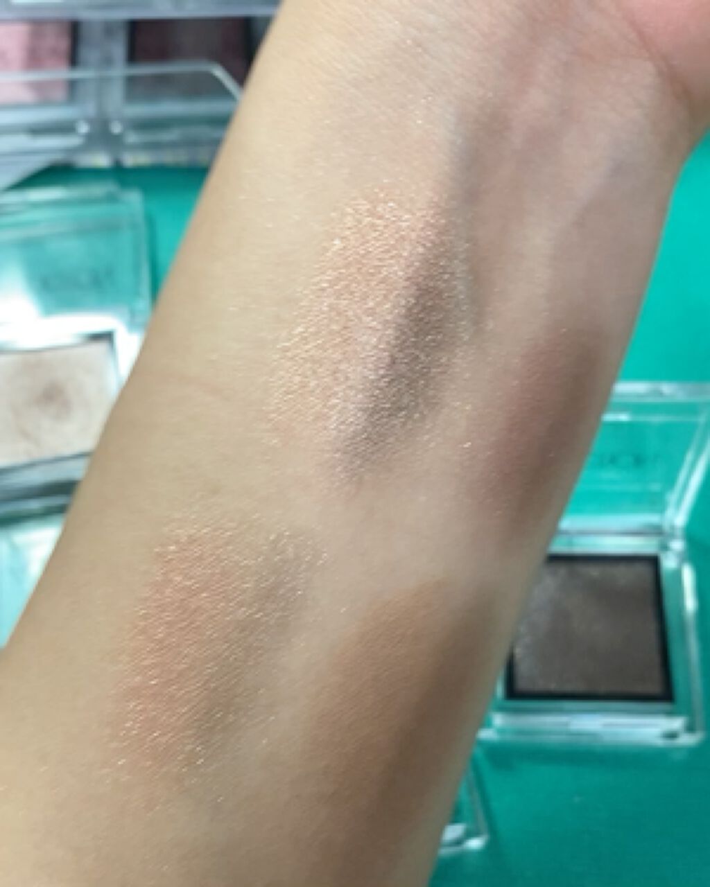 アディクション ザ アイシャドウ/ADDICTION/単色アイシャドウを使ったクチコミ（3枚目）