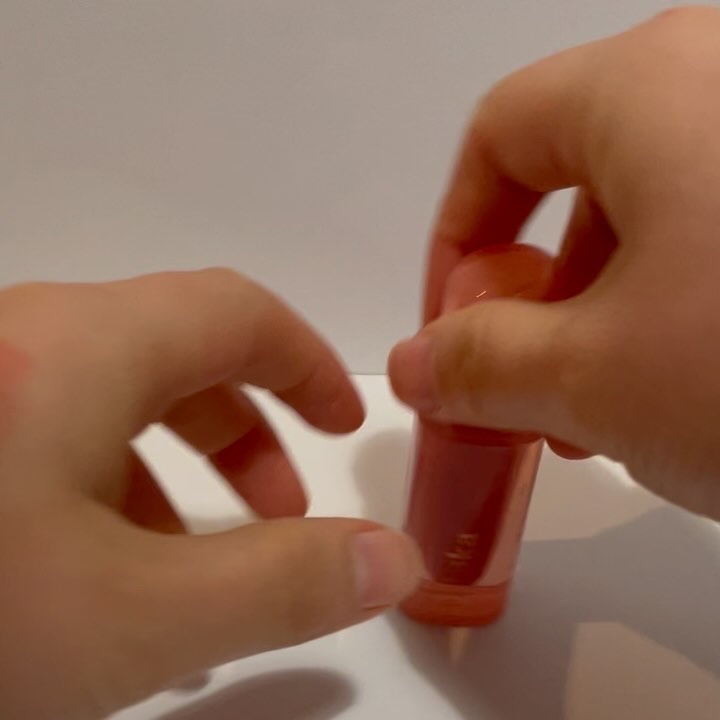 ジェリーイングヌードグロス 302 ぶどうリング/Laka/リップグロスを使ったクチコミ（3枚目）