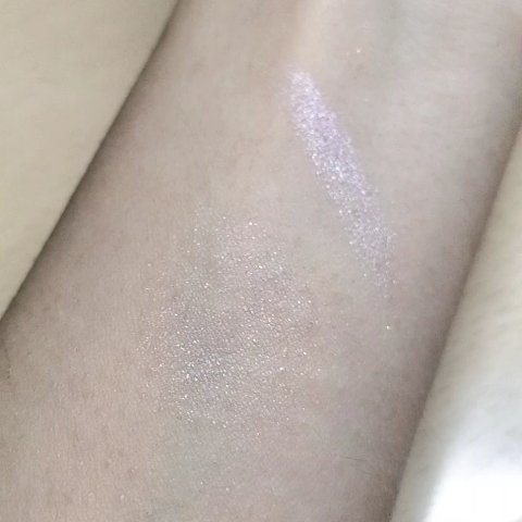 パールグロウニュアンサー/CEZANNE/パウダーハイライトを使ったクチコミ（3枚目）