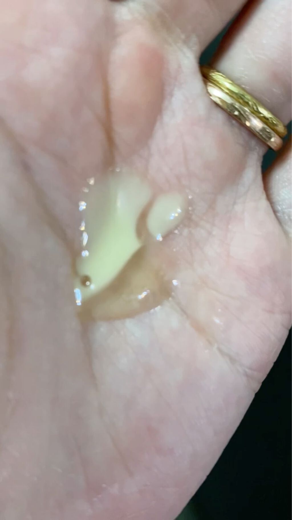 アベイユ ロイヤル アドバンスト ダブルR セロム/GUERLAIN/美容液の動画クチコミ1つ目