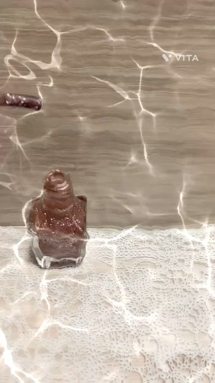 カラフルネイルズ/キャンメイク/マニキュアの人気ショート動画