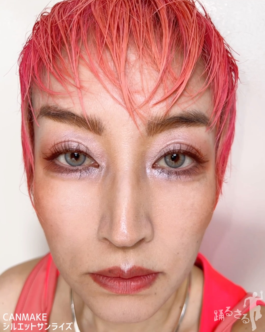 花浅染アイシャドウブラシ/花西子/メイクブラシの動画クチコミ2つ目