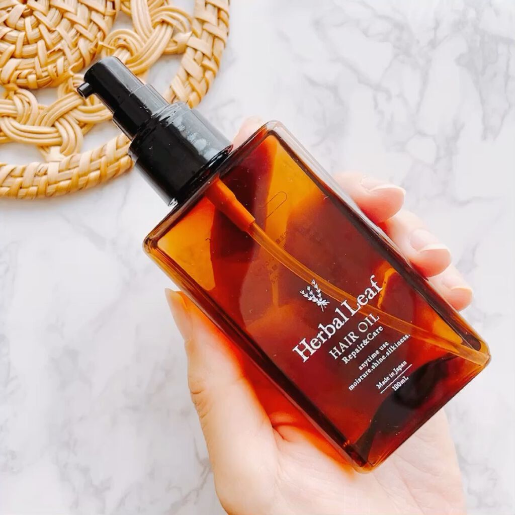 オーガニックヘアオイル フレッシュティーの香り/ハーバルリーフ/ヘアオイルを使ったクチコミ（2枚目）