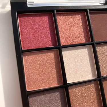 UR GLAM　BLOOMING EYE COLOR PALETTE/U R GLAM/パウダーアイシャドウを使ったクチコミ（2枚目）